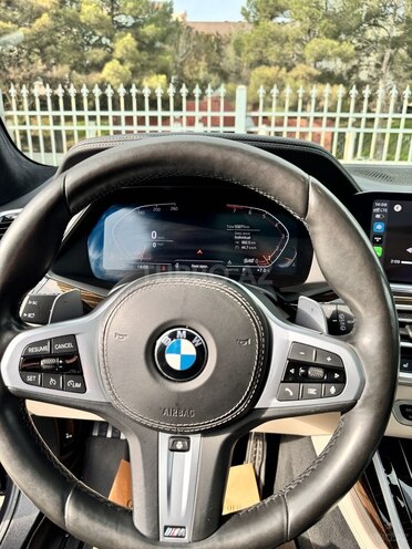 BMW X7-7