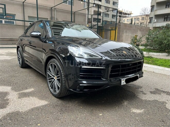 Porsche Cayenne Coupe-11