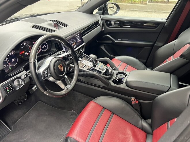 Porsche Cayenne Coupe-12