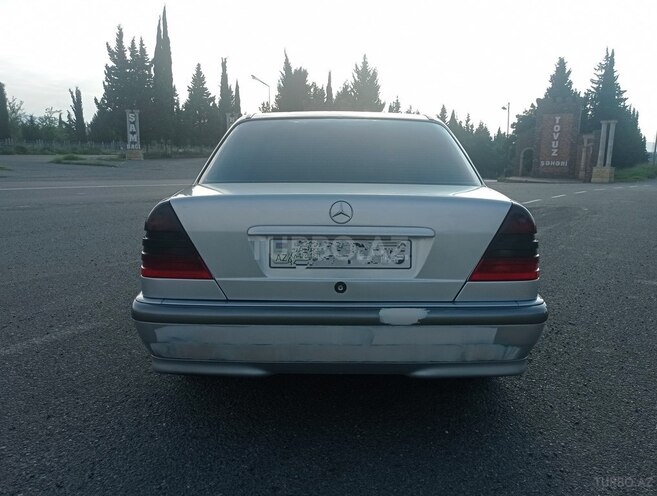 Mercedes C 220 d 1999, 254,300 km - 2.2 л - Bakı