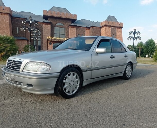 Mercedes C 220 d 1999, 254,300 km - 2.2 л - Bakı
