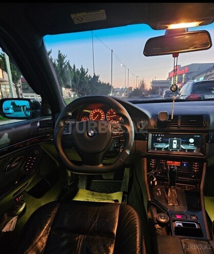BMW 528 2003, 320,000 km - 2.5 l - Bakı