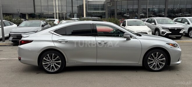 Lexus ES 300h 2021, 26,000 km - 2.5 л - Bakı