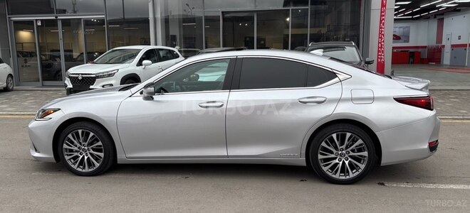 Lexus ES 300h 2021, 26,000 km - 2.5 л - Bakı