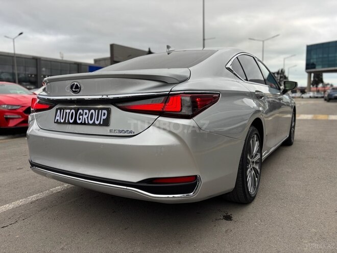 Lexus ES 300h 2021, 26,000 km - 2.5 л - Bakı