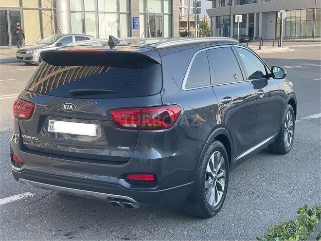 Kia Sorento-5