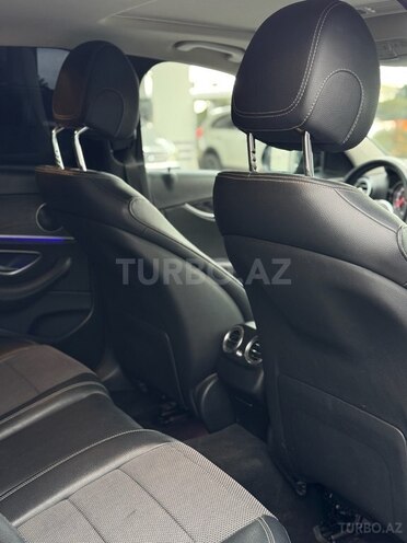 Mercedes E 200-2