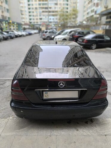 Mercedes E 220 d 2005, 393,000 km - 2.2 л - Bakı