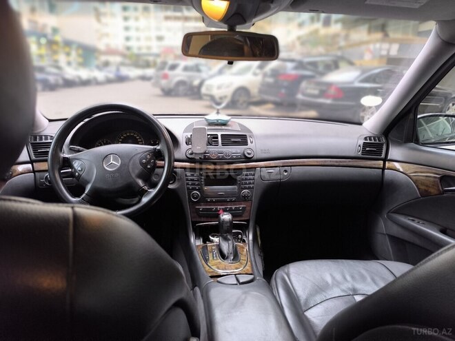 Mercedes E 220 d 2005, 393,000 km - 2.2 л - Bakı