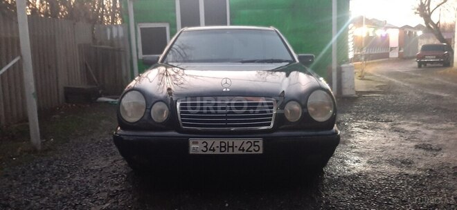 Mercedes E 200 1997, 620,000 km - 2.0 л - Qax
