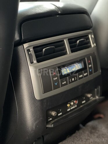 Lexus LX 570-11