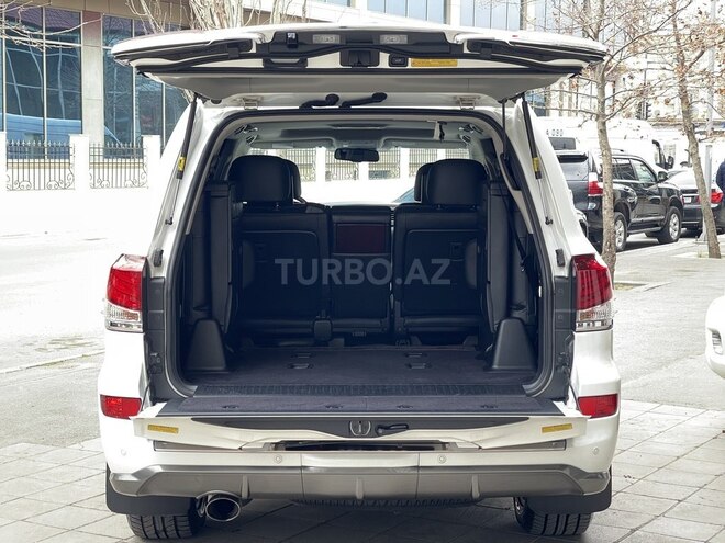 Lexus LX 570-13