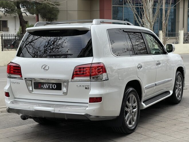 Lexus LX 570-12