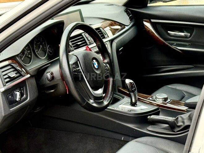 BMW 320-11