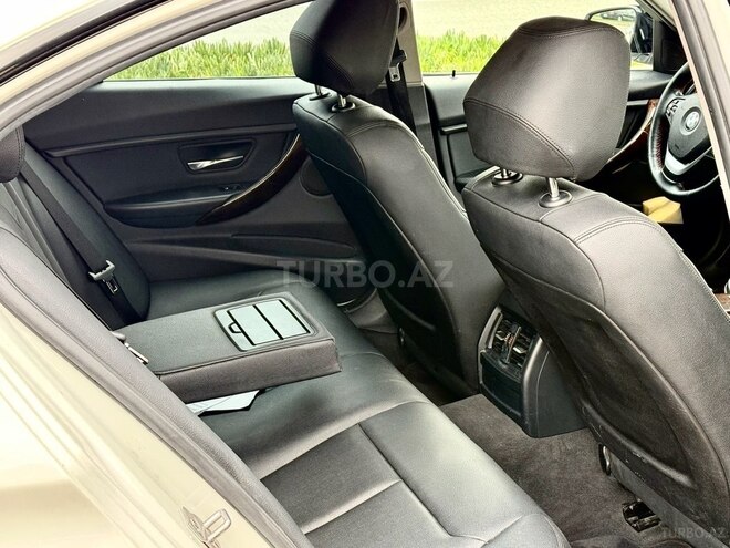 BMW 320-14