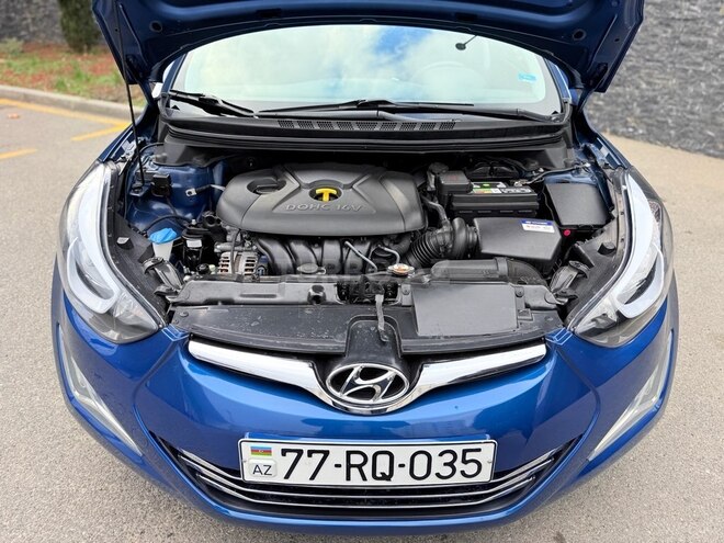 Hyundai Elantra 2015, 240,234 km - 1.8 л - Bakı