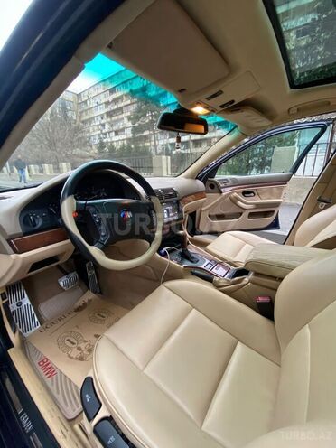 BMW 528 2001, 384,500 km - 2.8 l - Bakı