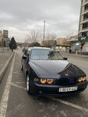 BMW 528 2001, 384,500 km - 2.8 l - Bakı