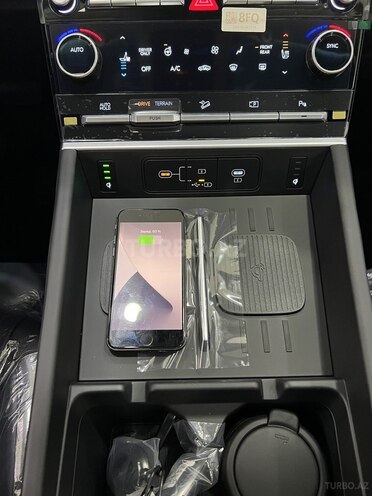 Hyundai Santa Fe-22
