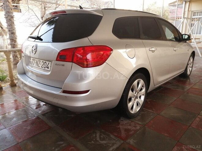 Opel Astra 2012, 351,000 km - 1.3 l - Beyləqan