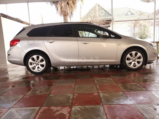 Opel Astra 2012, 351,000 km - 1.3 l - Beyləqan
