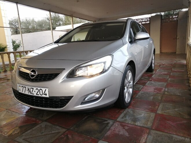Opel Astra 2012, 351,000 km - 1.3 l - Beyləqan