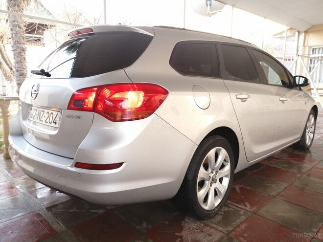 Opel Astra 2012, 351,000 km - 1.3 l - Beyləqan