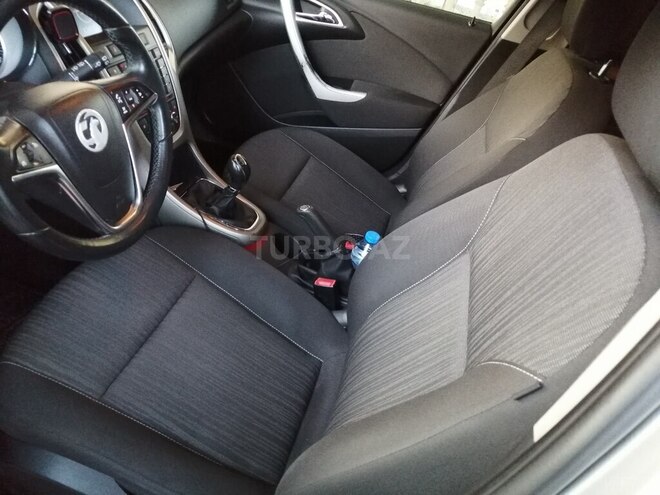 Opel Astra 2012, 351,000 km - 1.3 l - Beyləqan