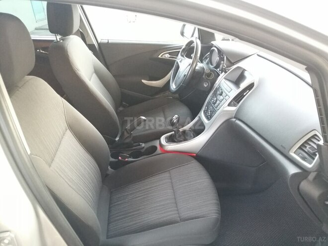 Opel Astra 2012, 351,000 km - 1.3 l - Beyləqan