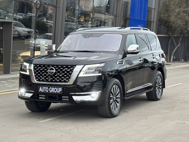 Nissan Patrol 2017, 110,000 km - 5.6 л - Bakı