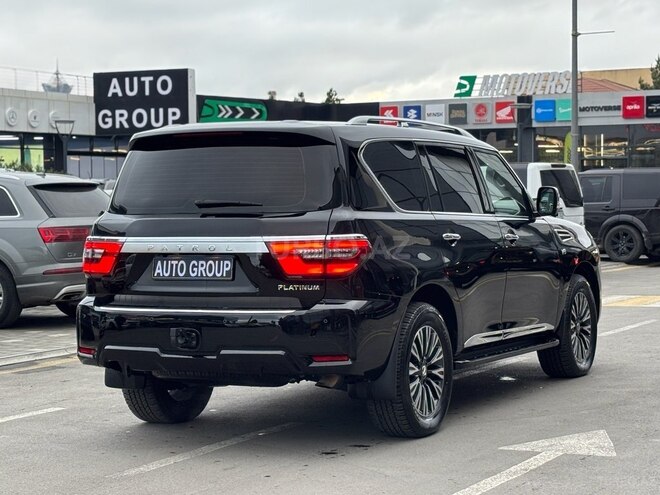 Nissan Patrol 2017, 110,000 km - 5.6 л - Bakı