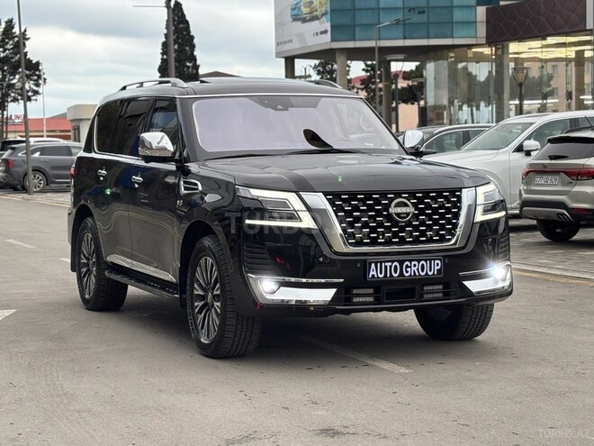 Nissan Patrol 2017, 110,000 km - 5.6 л - Bakı