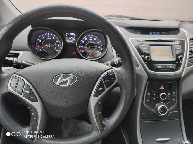 Hyundai Elantra 2015, 142,588 km - 1.8 л - Şirvan