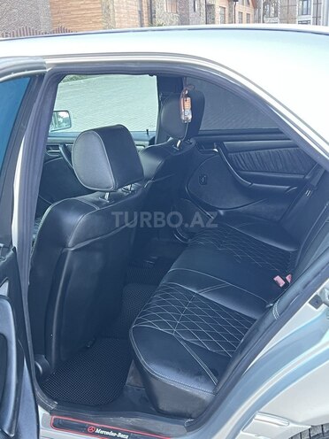 Mercedes C 230 1999, 260,000 km - 2.3 l - Xudat