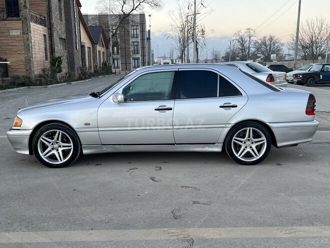 Mercedes C 230 1999, 260,000 km - 2.3 l - Xudat
