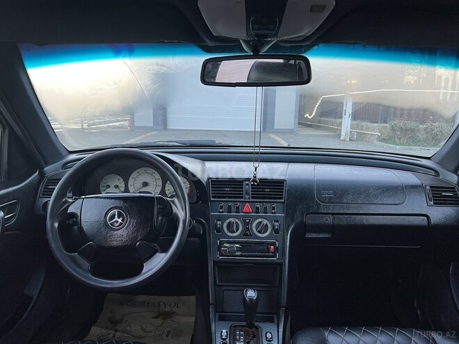 Mercedes C 230 1999, 260,000 km - 2.3 l - Xudat