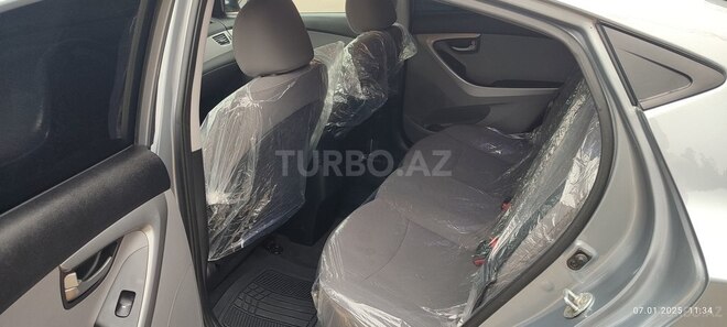 Hyundai Elantra 2016, 96,000 km - 1.8 л - Yevlax