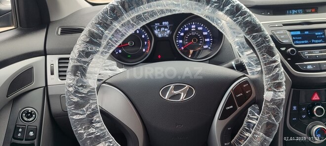 Hyundai Elantra 2016, 96,000 km - 1.8 л - Yevlax