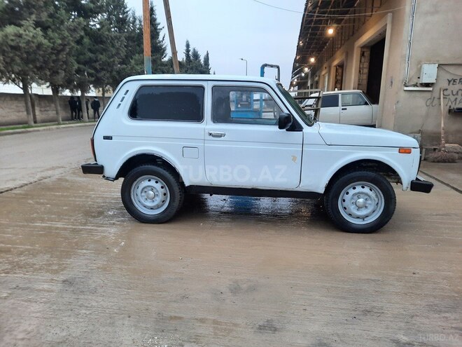 LADA (VAZ) Niva 1987, 670,532 km - 1.6 l - Salyan