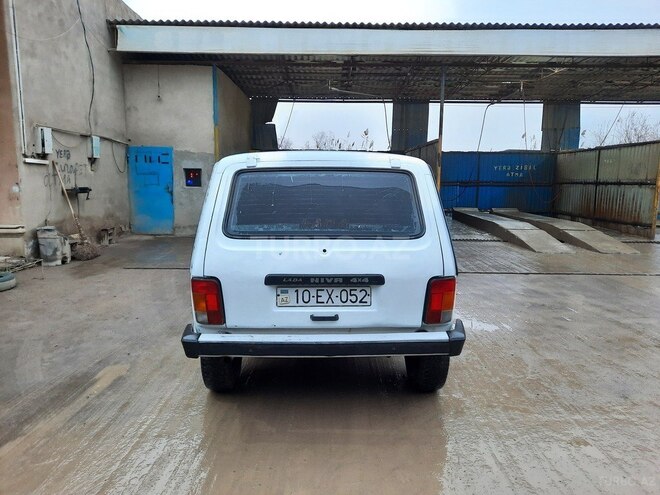 LADA (VAZ) Niva 1987, 670,532 km - 1.6 l - Salyan