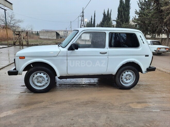 LADA (VAZ) Niva 1987, 670,532 km - 1.6 l - Salyan