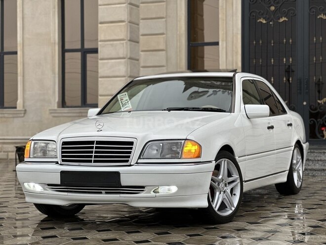 Mercedes C 230 2000, 218,080 km - 2.3 l - Saatlı