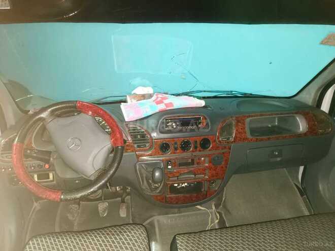 Mercedes  2002, 568,838 km - 2.7 l - Ucar
