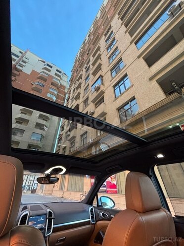 Porsche Cayenne-9