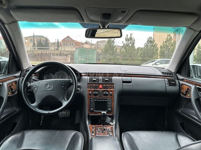 Mercedes E 220 d 2000, 267,000 km - 2.2 l - Bakı