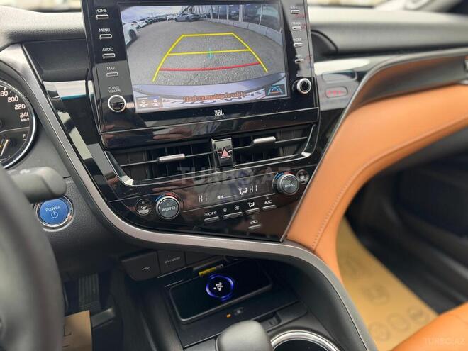 Toyota Camry-19