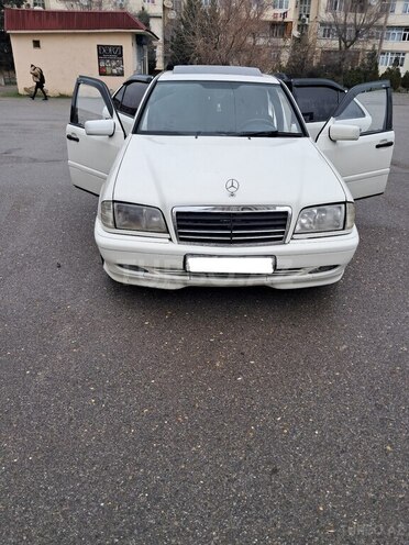 Mercedes C 200 1995, 255,000 km - 2.0 l - Sumqayıt