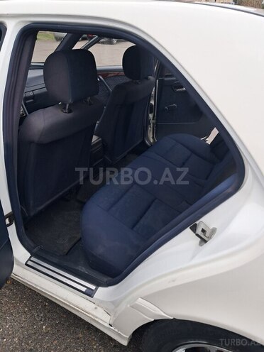 Mercedes C 200 1995, 255,000 km - 2.0 l - Sumqayıt