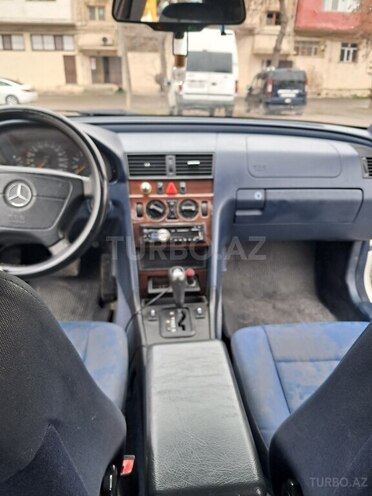 Mercedes C 200 1995, 255,000 km - 2.0 l - Sumqayıt