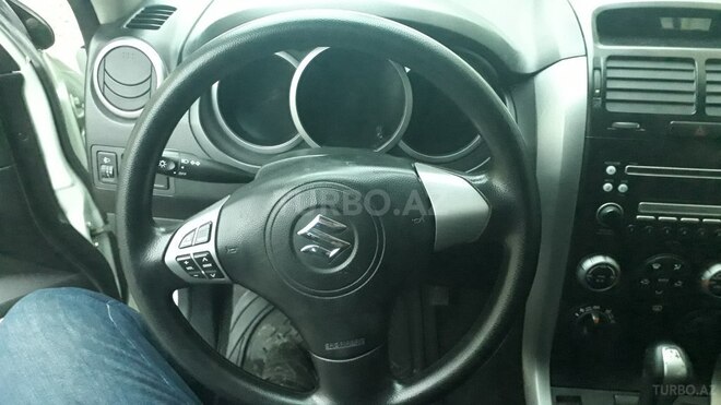 Suzuki Grand Vitara 2006, 300,000 km - 2.0 л - Bakı